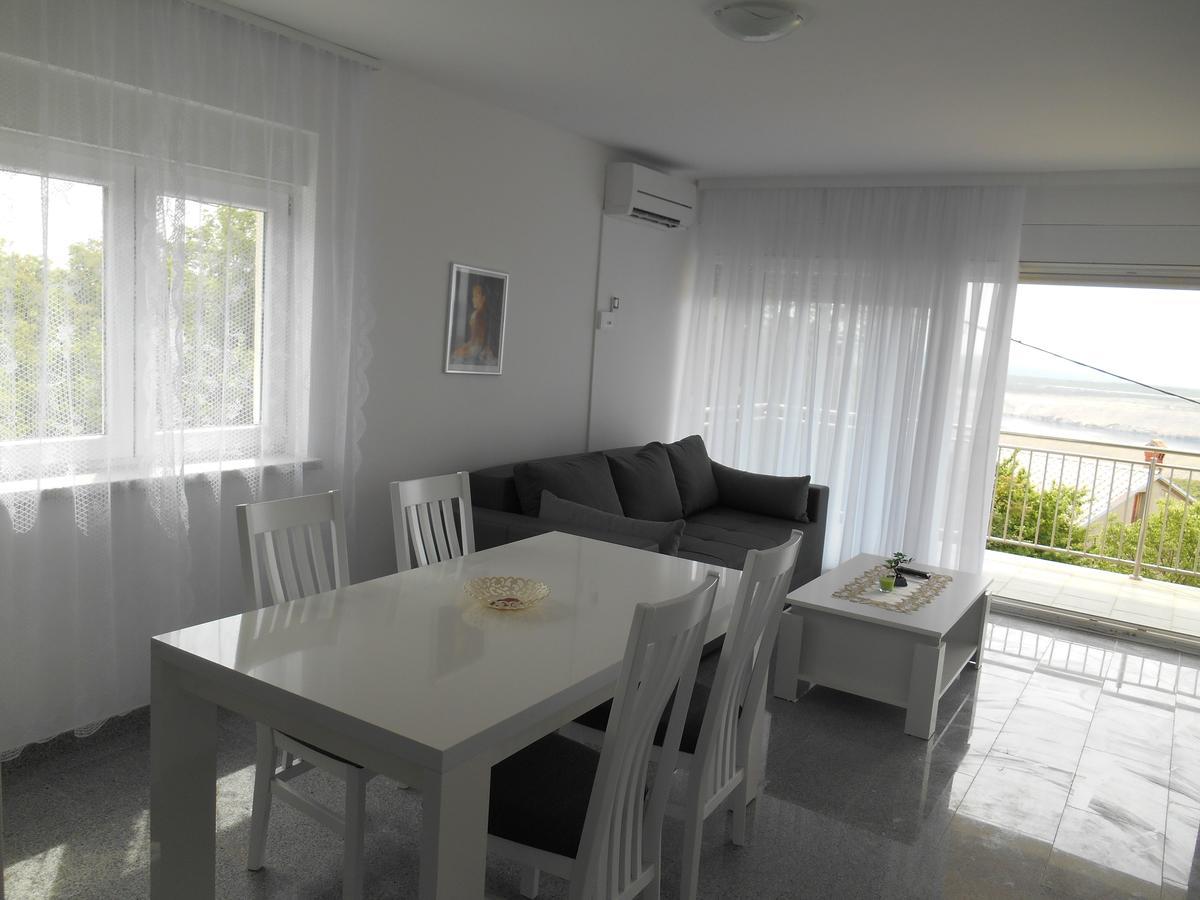 Apartment Diana Smrika