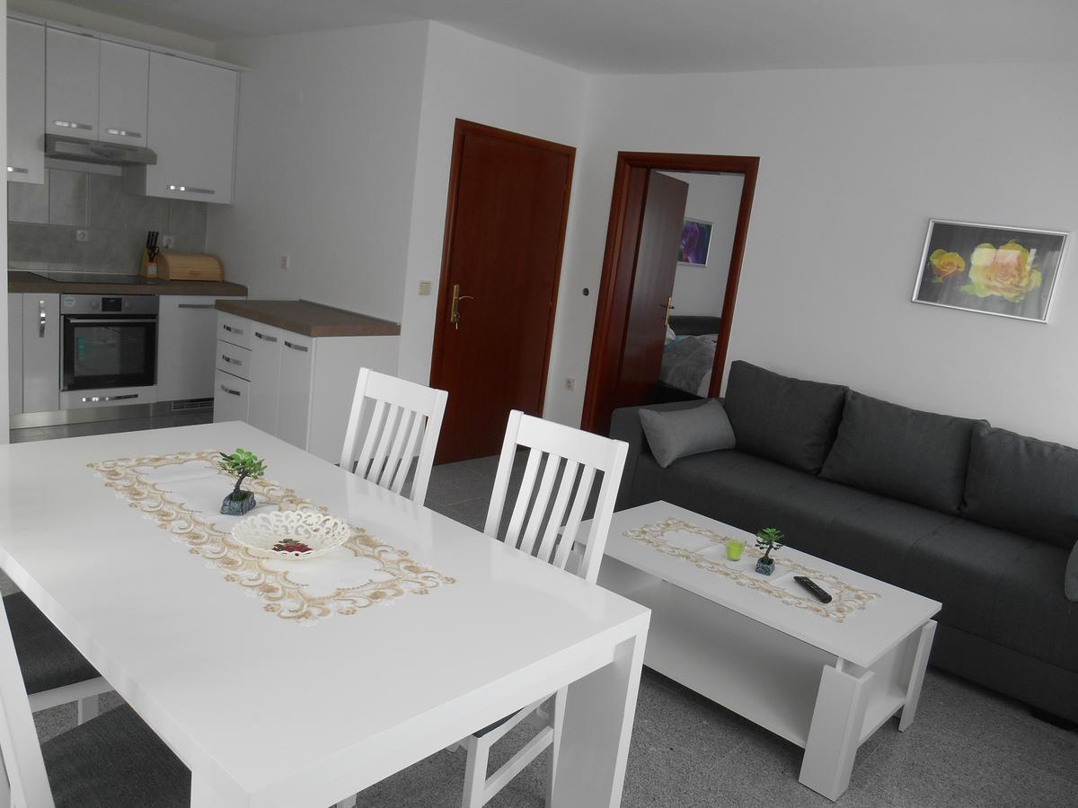 Diana Apartment *